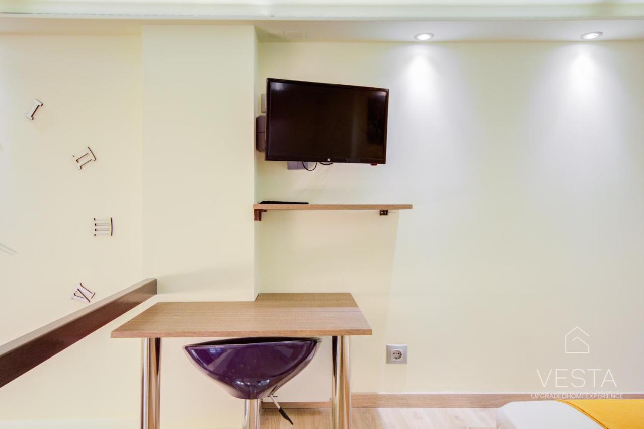 Dahlia Loft-apartment, Vesta Philoxenia Apartment *